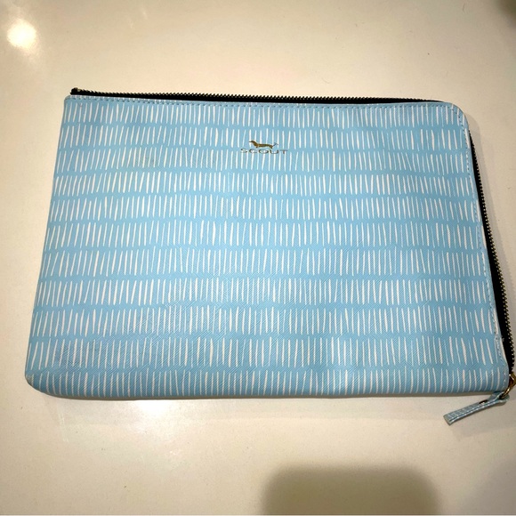 SCOUT IPad Tablet Cover! Great condition! Light Blue & White! - Picture 1 of 9